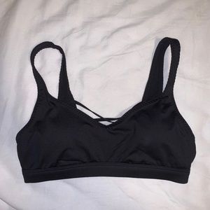 Black sports bra